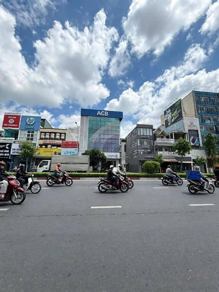 Góc 3mt cộng hòa tân bình  10.3x21m (cn 200m²)  4 tầng hđt 200tr/th  giá 76 tỷ