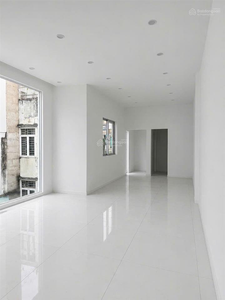 Hiếm có  phan đăng lưu phú nhuận  9x16m nở hậu 9.65m (cn 140m²)  hđt 150tr/th  giá 48 tỷ