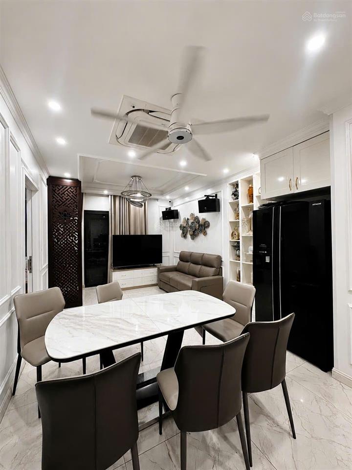 5.6 tỷ căn 3pn + 2vs + 3 khoảng thoáng (1bc + 2 logia) tòa g1  1108 vip jardin  sẵn slot oto