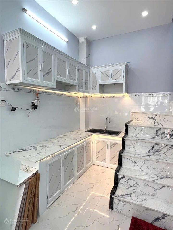 Bán nhà mtkd lạc long quân, p. 3, q. 11  giá 9,78 tỷ