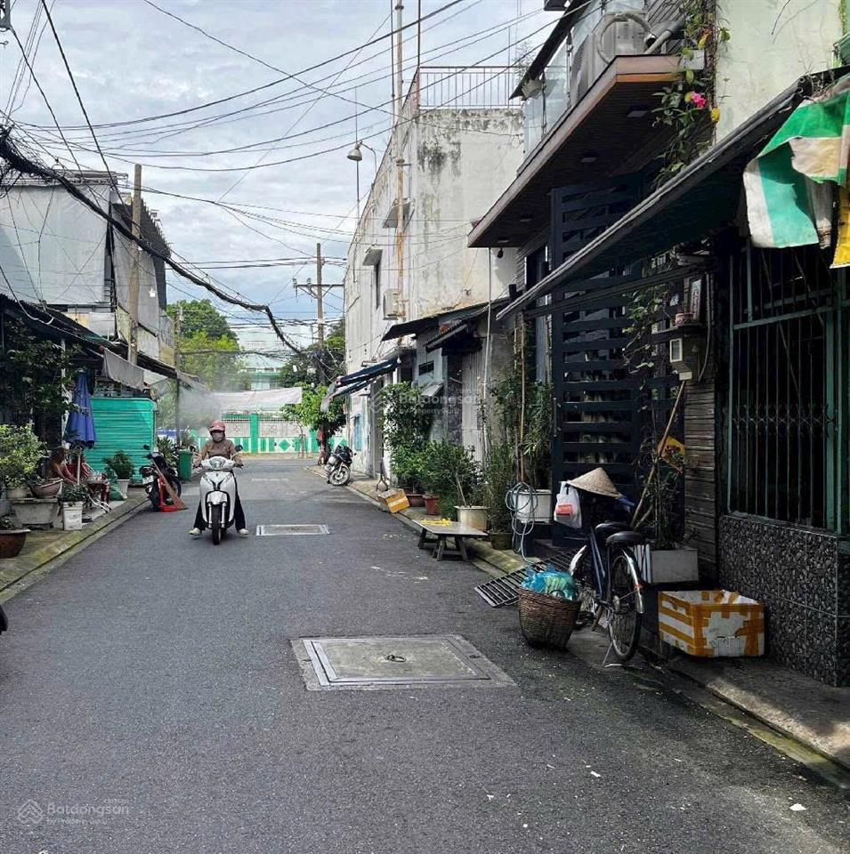 Bán nhà hẻm 111 lũy bán bích tân phú