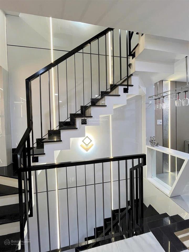 Siêu phẩm nhà phố có thang máy full nội thất cao cấp 1/ lạc long quân, p. bình thới, q.11