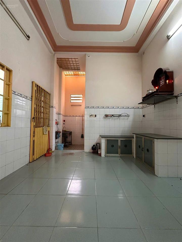 Nhà 4 tầng căn góc 3 mặt hẻm p.5 q.6 7 tỷ 680