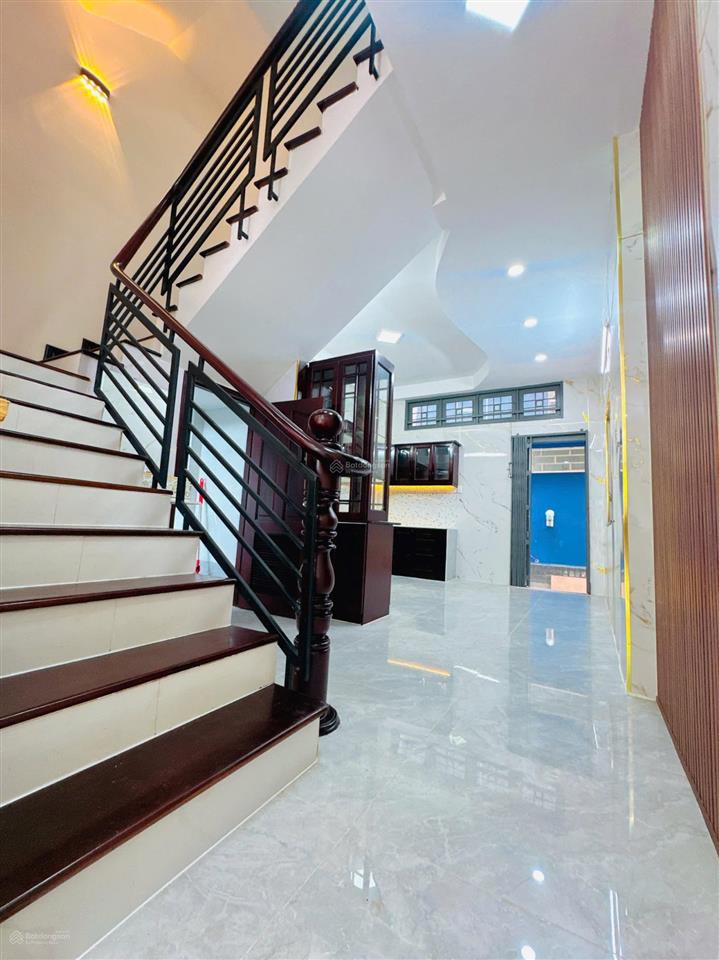 Nhà mặt tiền 10m khu vip bông sao p5 q8