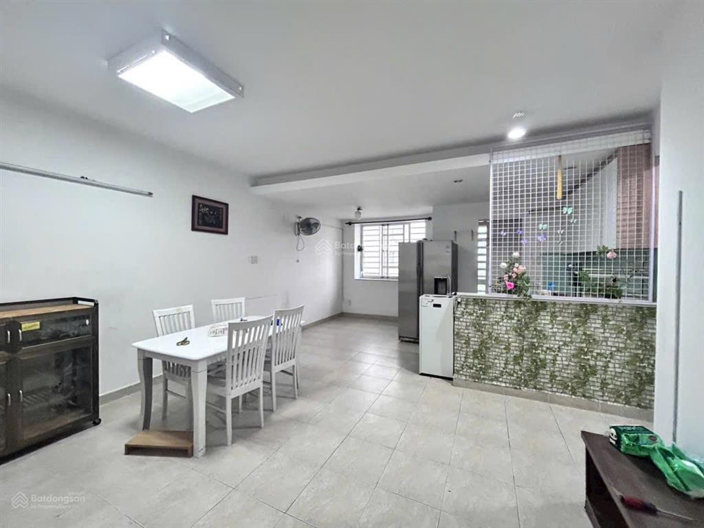 6,5tr/tháng  cc d1 kdc phú lợi p7 q8, 2pn