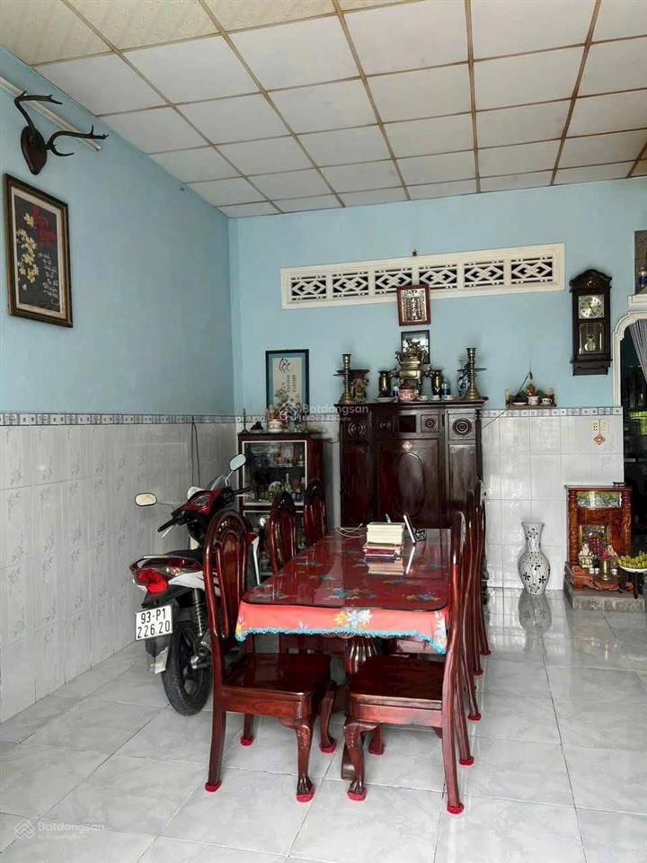 Nhà cấp 4 cách hiệp an đường bê tông 3,7m nhánh dx088. cách ql13 100m. nhà 1 phòng khách 2pn