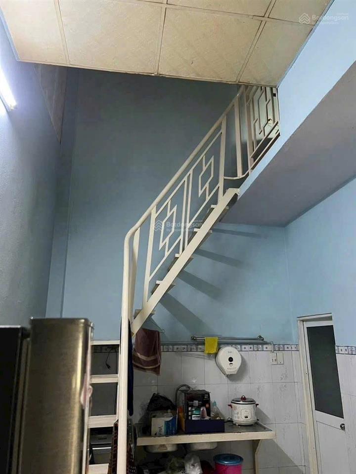 Nhà cấp 4 cách hiệp an đường bê tông 3,7m nhánh dx088. cách ql13 100m. nhà 1 phòng khách 2pn