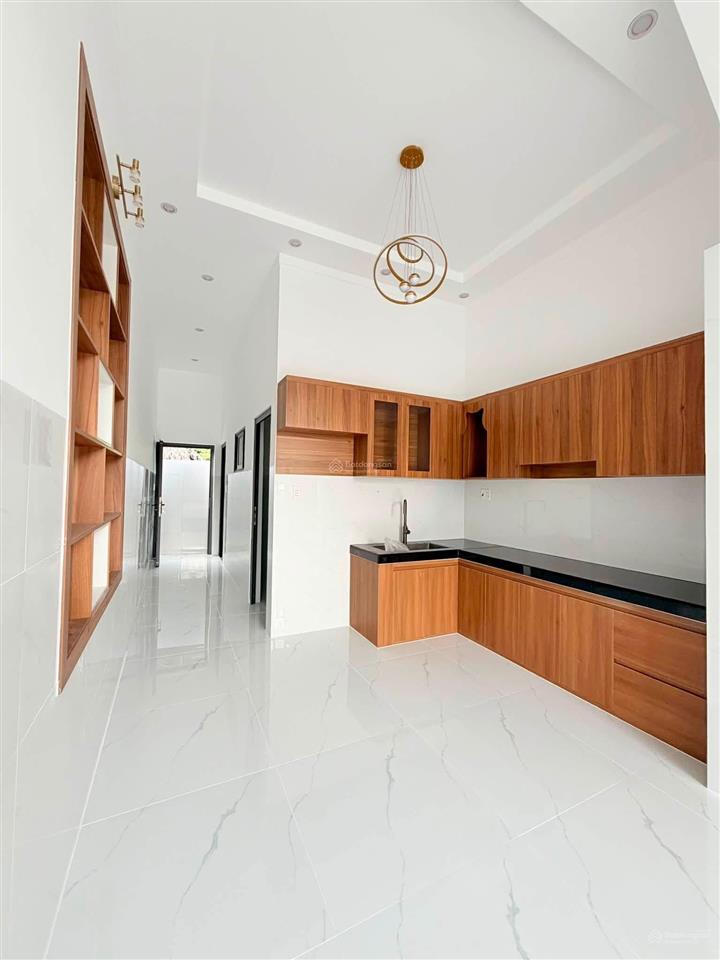 Căn nhà mới toanh 100%
 đc 1/nguyễn văn thành dt 4x19, thổ cư 60m² cách ngã 4 sở sao 200m