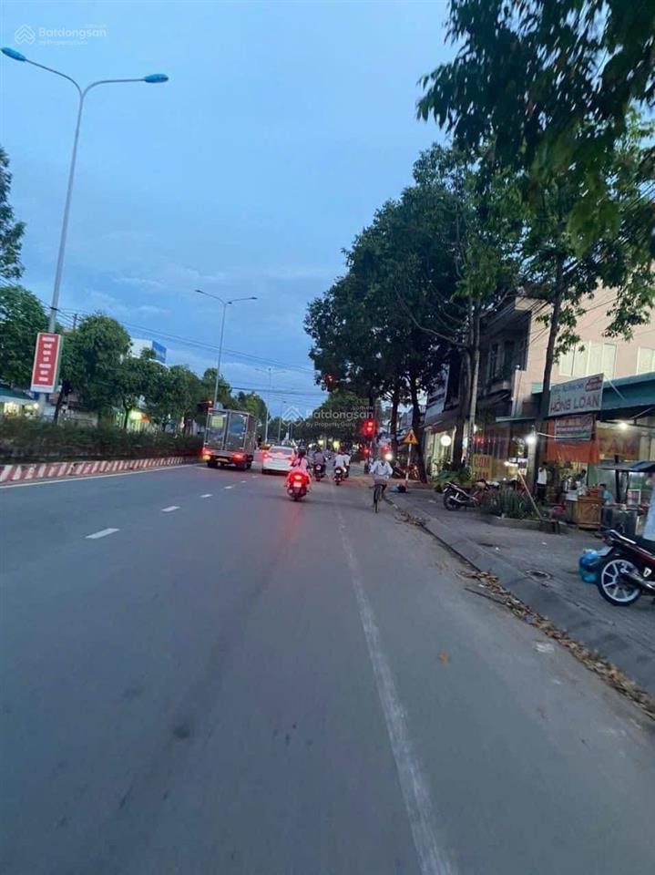 Cho thuê kho mặt tiền, thủ dầu một
vị trí mặt tiền đường lớn, thuận tiện giao