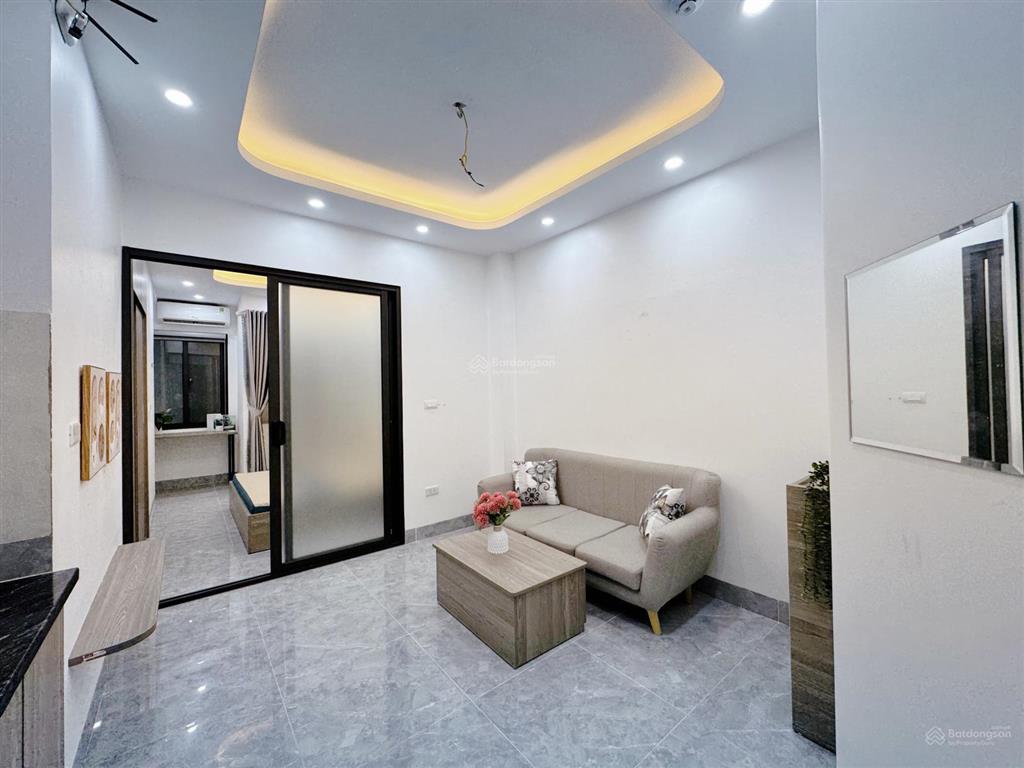 Cho thuê phòng 1n1k full nội thất tại phố pháo đài láng chỉ 7tr5/th