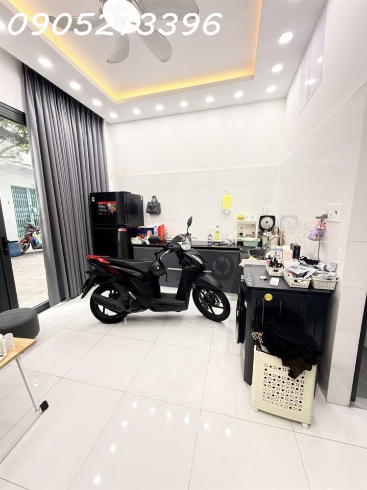SIÊU PHẨM ÔTÔ ĐẬU CỬA GẦN NGÃ TƯ BẢY HIỀN, HÀNG XÓM KHU VIP BÀU CÁT, 23M2(4.6x5M) NHÀ 2