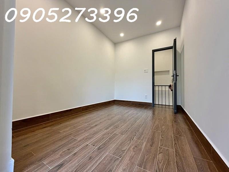 HXH SÁT MT LẠC LONG QUÂN - THÔNG KHẮP NGÃ KINH DOANH NGON - 2 TẦNG NGANG KHỦNG 5.8 x 6.3