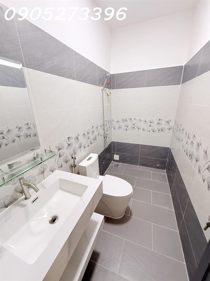 SIÊU PHẨM NHÀ ĐẸP GIÁ TỐT CẠNH NHÀ GA T3 SÂN BAY, GẦN 40M2 NGANG 4.5M, 2 TẦNG  2PN, NỞ