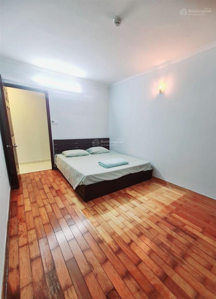 Ch chợ nga central garden 328 võ văn kiệt q1 2pn 2wc 90m² đầy đủ nt nhà đẹp thoáng mát 14tr ở liền