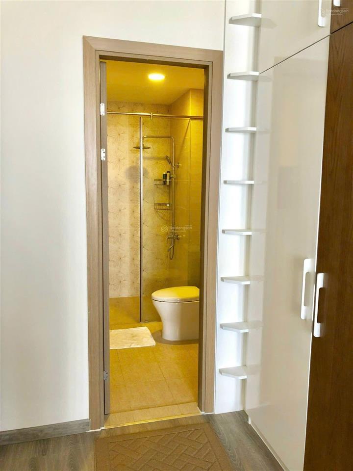 Ch riva park ngtấtthành q4 2pn 2wc 80m đầy đủ nt ban công thoáng mát nhà đẹp mới 15tr giá tốt