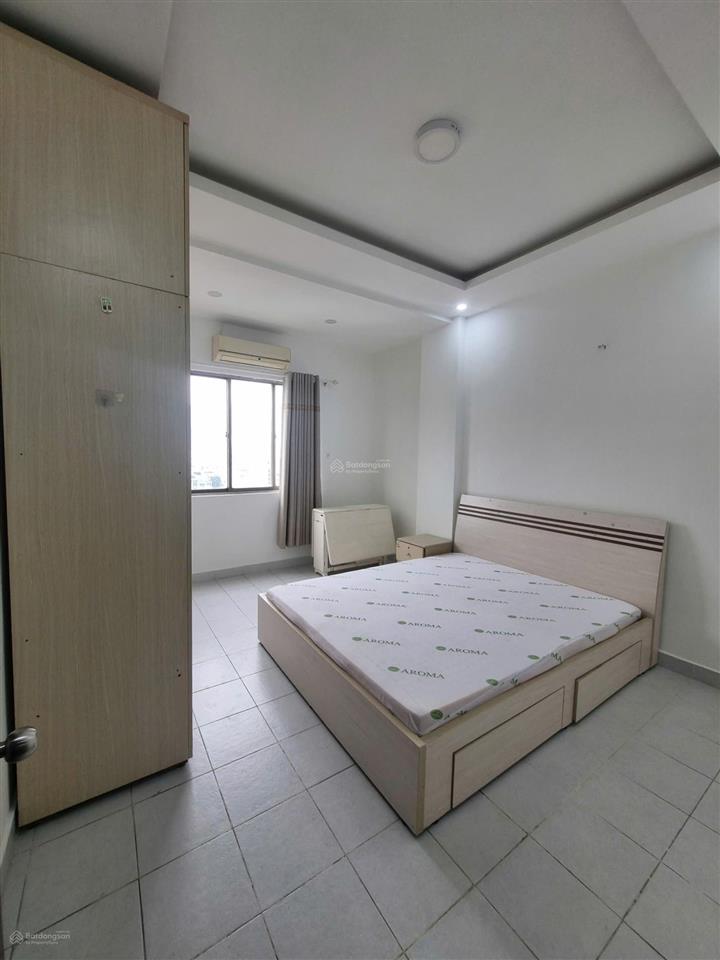 Ch khánh hội 1 bếnvđồn p1 q4 2pn 2wc 70m đầy đủ nt ban công thoáng mát 12tr ở liền