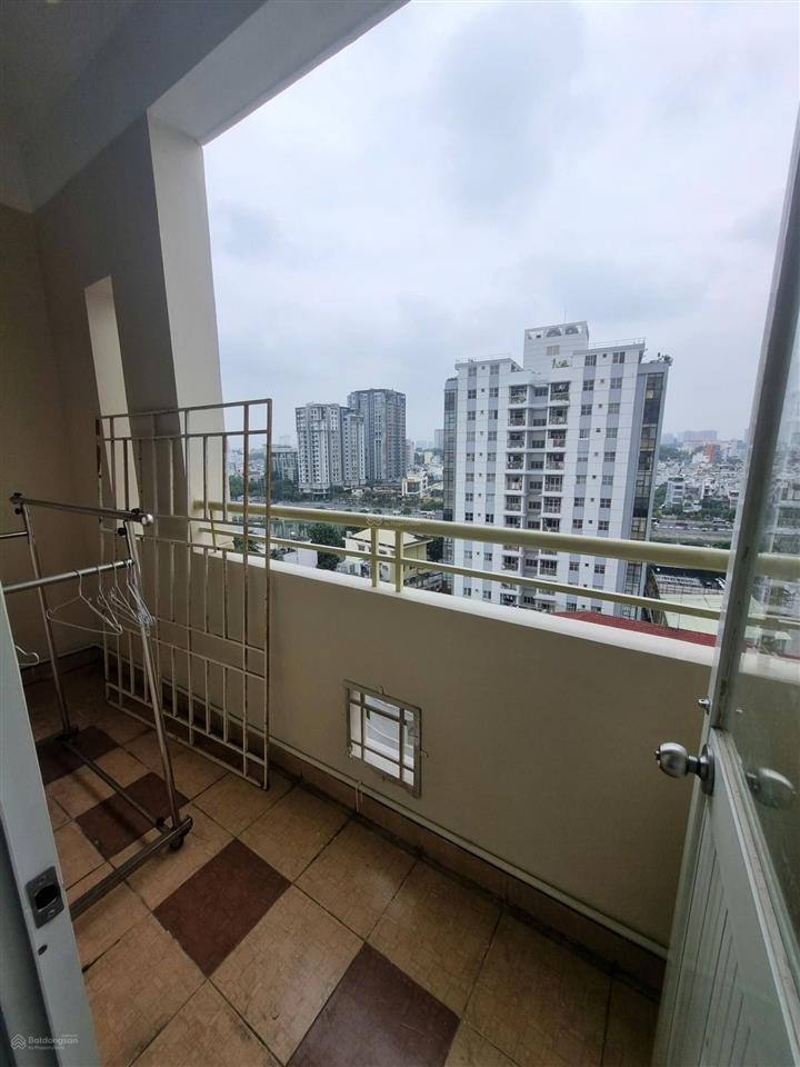 Ch khánh hội 1 bếnvđồn p1 q4 2pn 2wc 70m đầy đủ nt ban công thoáng mát 12tr ở liền