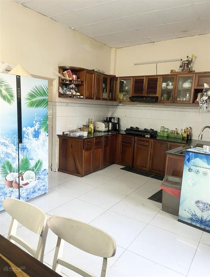 Bán nhà mt nam hoà, p.phước long. dt 100m2, gần ngã tư rmk, metro, svđ rạch chiếc. giá 12tỷ