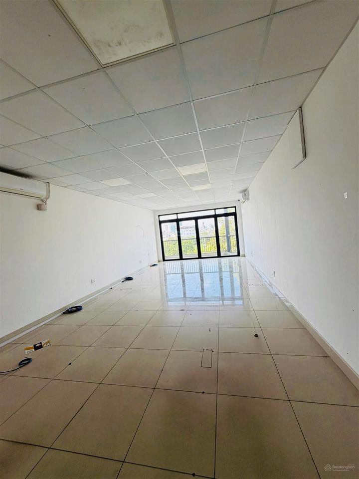 Cho thuê nhà phố him lam q7  600m2 trống suốt  có thang máy  giá thuê 65 triệu  chủ có xuất vat