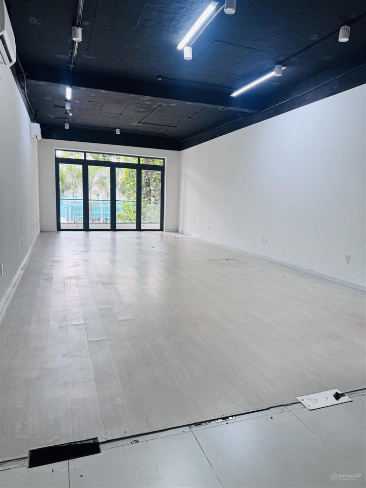 Cho thuê nhà phố mặt tiền kinh doanh kdc him lam, nguyễn thị thập, q.7  600m2, hầm, thang máy,pccc