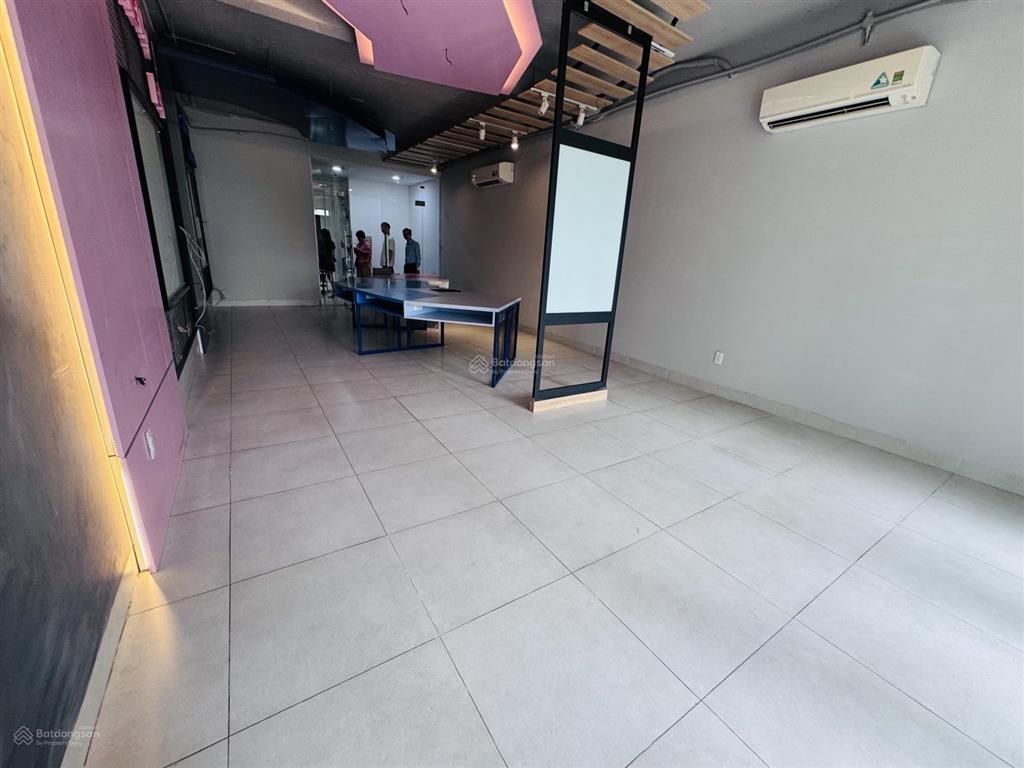 Cho thuê nhà phố mặt tiền kinh doanh kdc him lam, nguyễn thị thập, q.7  600m2, hầm, thang máy,pccc