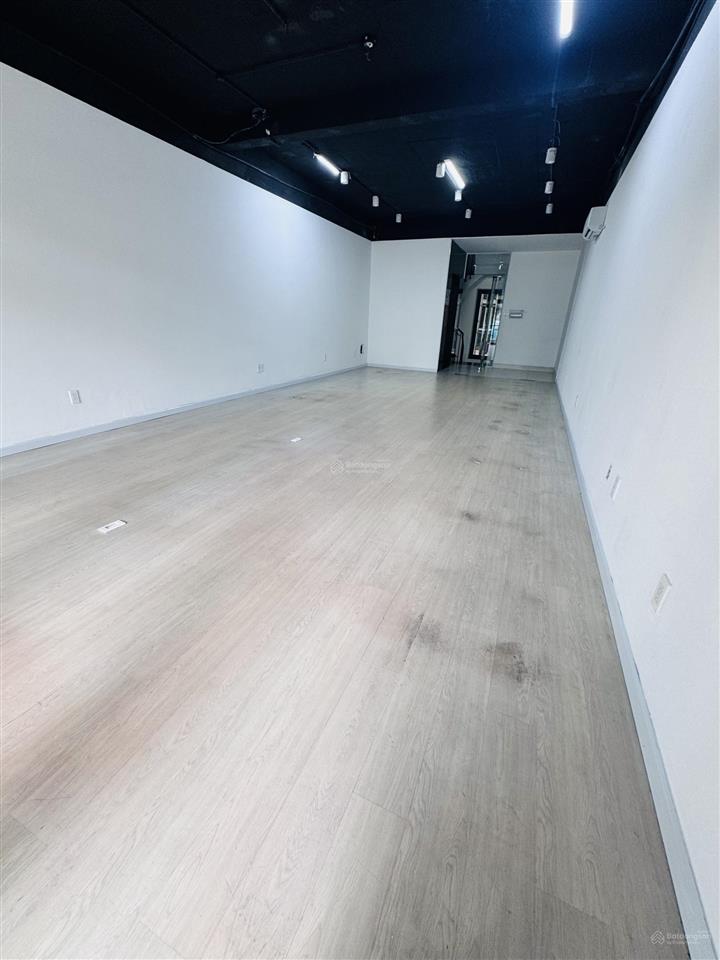 Cho thuê nhà phố mặt tiền kinh doanh kdc him lam, nguyễn thị thập, q.7  600m2, hầm, thang máy,pccc