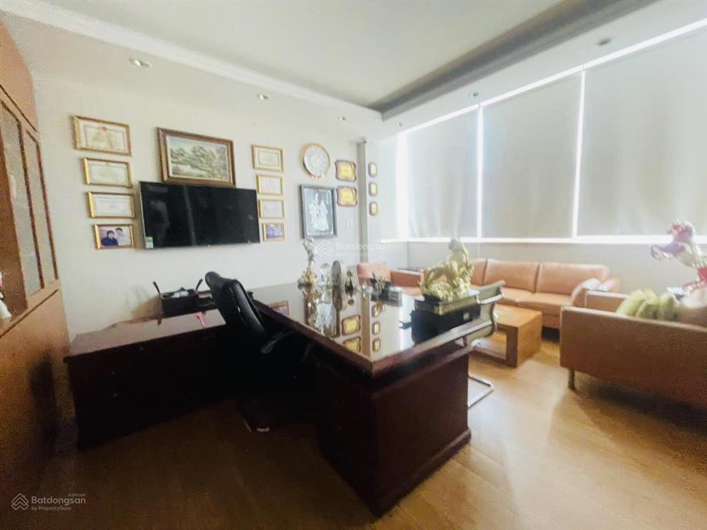 Cho thuê siêu phẩm góc 2 mt hoàng trọng mậu & đường 12, kđt him lam q7. dt 12.5x20m. giá 150tr/th