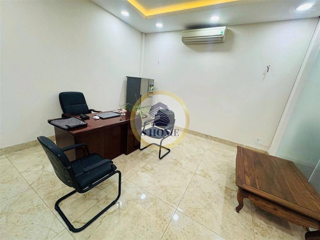 Cho thuê trệt biệt thự góc khu him lam  200m2, sân vườn hồ cảnh quan  ưu tiên văn phòng 30 triệu.