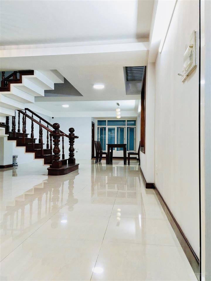 Cho thuê nhà vp kđt him lam, hầm + 4 tầng, dtsd 350m2, giá 35tr. đang trống vô liền