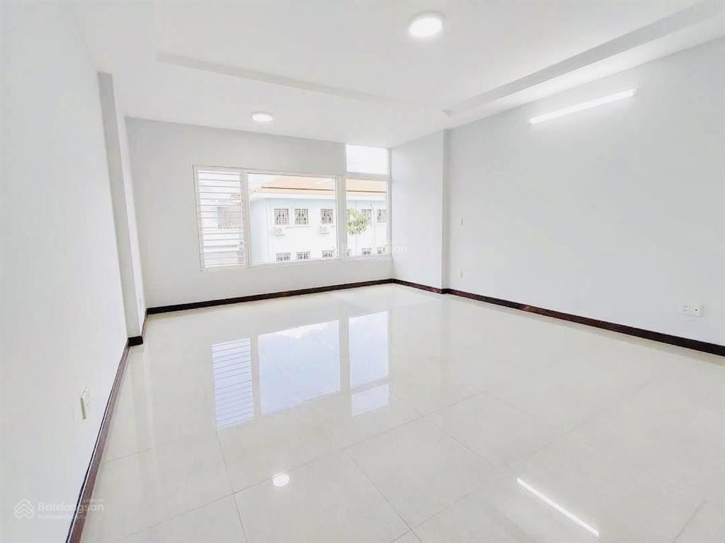 Cho thuê nhà vp kđt him lam, hầm + 4 tầng, dtsd 350m2, giá 35tr. đang trống vô liền