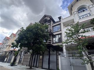 Cho thuê nhà nguyên căn kdc him lam quận 7, 700m2|10x20m, hầm, 4 lầu, thang máy, phù hợp làm vp/spa