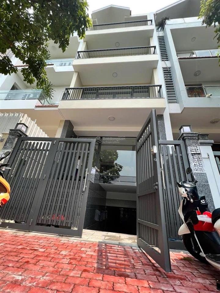 Cho thuê nhà phố him lam quận 7, 450m2, hầm, 6pn, 59 triệu/tháng bao thuế