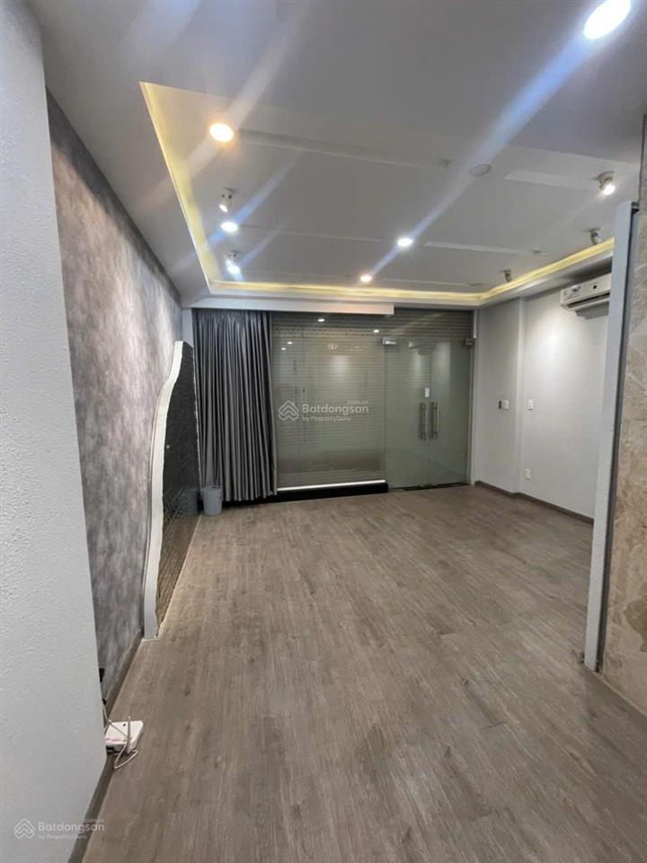 Cho thuê nhà phố mặt tiền hoàng trọng mậu, khu him lam. 6 lầu, 10 phòng, 6 wc có thang máy 78 triệu