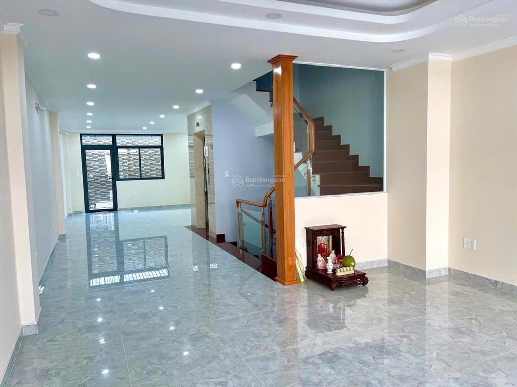 Cho thuê văn phòng/mặt bằng nhỏ khoảng 25m2 kđt him lam q7 chỉ từ 6 triệu/tháng. đang trống vô liền