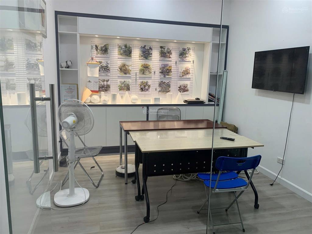 Cho thuê văn phòng/mặt bằng nhỏ khoảng 25m2 kđt him lam q7 chỉ từ 6 triệu/tháng. đang trống vô liền