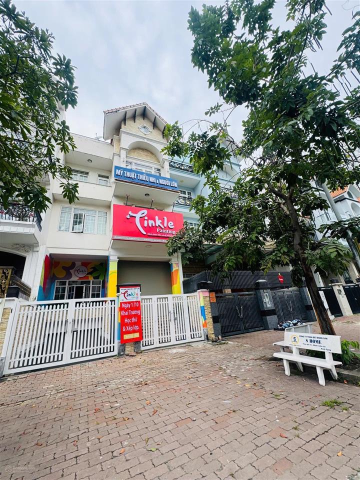 Cho thuê văn phòng/mặt bằng nhỏ khoảng 25m2 kđt him lam q7 chỉ từ 6 triệu/tháng. đang trống vô liền