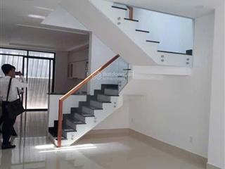 Nhà hẻm 8m đường âu cơ, 8.5x17m, 1 trệt, 2 lầu, sân thượng, 4pn, 5wc, giá 28 triệu