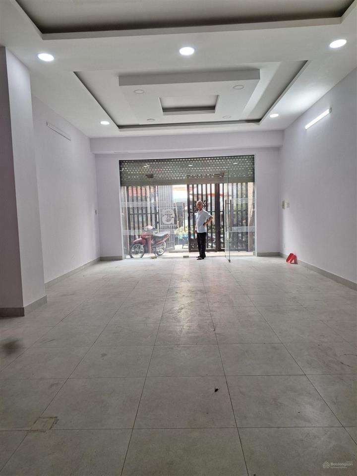 Nhà mặt tiền khu gò dầu  tân hương, 5,5x25m, 3 lầu, 6pn, 6wc, máy lạnh, giá 30 triệu