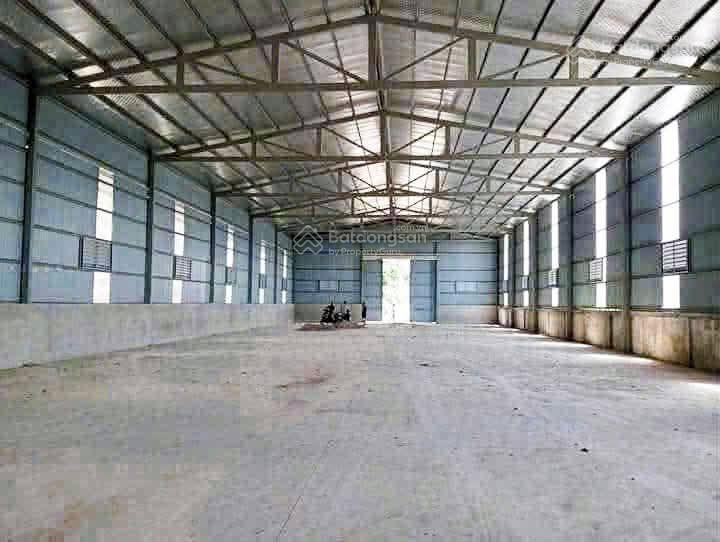 Cho thuê kho mặt tiền đường khu tân sơn nhì, 13x60m², giá 85 triệu