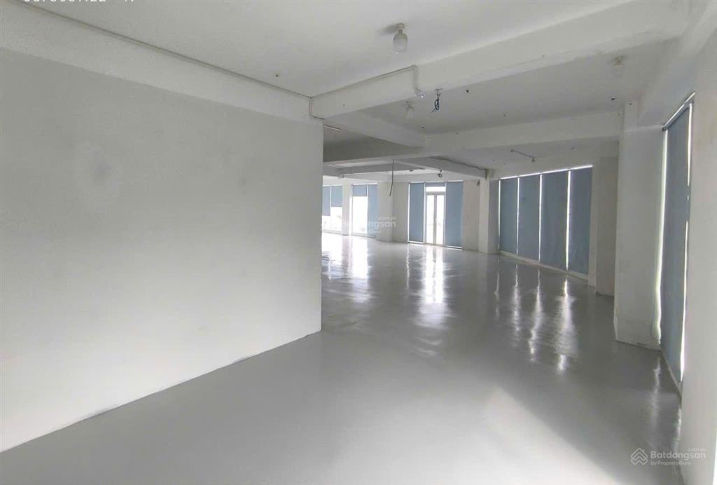 Tòa nhà góc 2 mặt tiền đường phú thọ hòa, 14x24m, 6 tầng, thang máy, pccc, giá 150tr