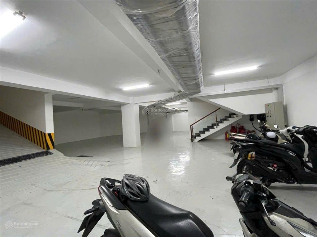 Tòa nhà góc 2 mặt tiền đường phú thọ hòa, 14x24m, 6 tầng, thang máy, pccc, giá 150tr