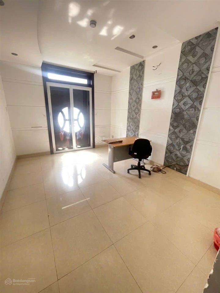 Nhà mặt tiền đường lê thúc hoạch 7x30m, 4 lầu, 10pn, 9wc giá 49 triệu