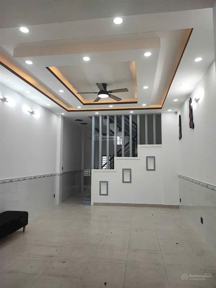 Cho thuê nhà hẻm 8m đường văn cao, 5x20m, 3 tầng, 4pn, 4wc, giá 20 triệu