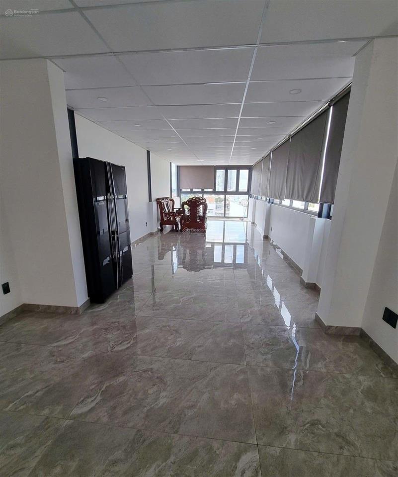 Nhà mặt tiền đường thạch lam 4x20m, 7 tầng suốt, thang máy, giá 50 triệu