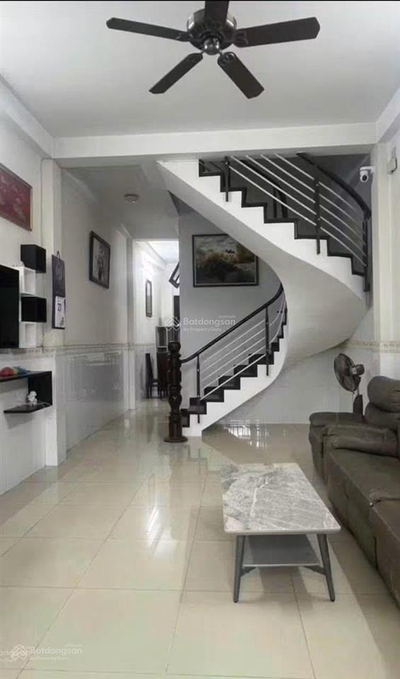 Nhà full nội thất đường vườn lài 4x16m, 2 lầu, 4pn, giá 18 triệu