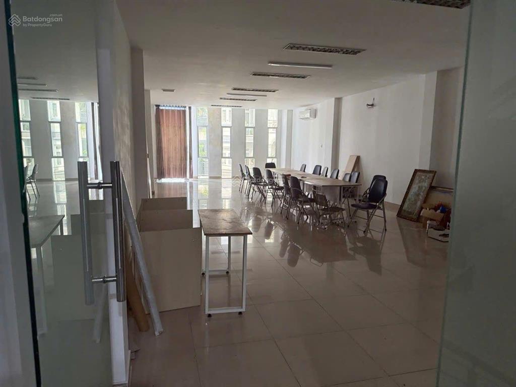 Nhà mặt tiền đường nguyễn văn tố 6x27m, hầm, 3 lầu, giá 55 triệu, tl