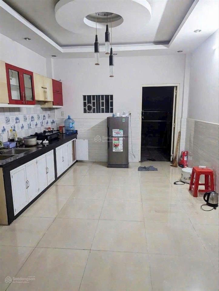 Cho thuê nhà mt trần thủ độ 4x20m, 1 trệt, 2 lầu, st, 3pn, giá 17 triệu