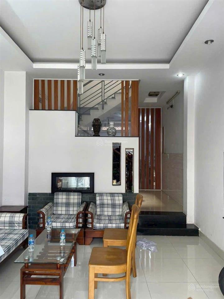 Cho thuê nhà mt trần thủ độ 4x20m, 1 trệt, 2 lầu, st, 3pn, giá 17 triệu