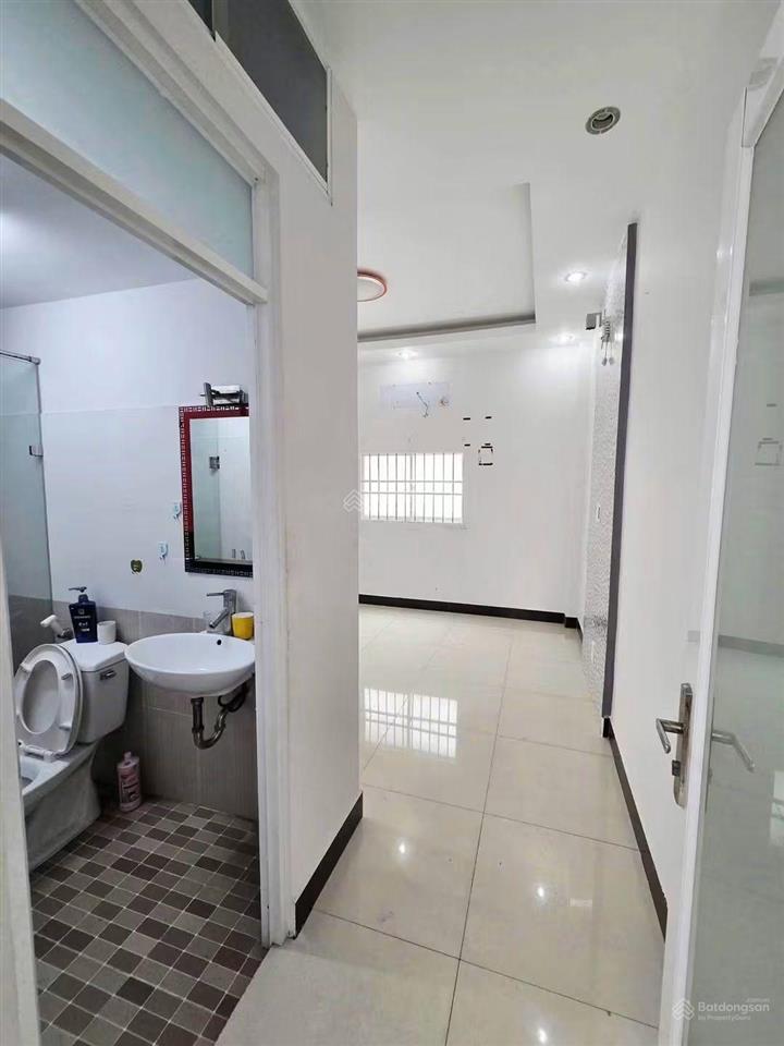Cho thuê nhà mt đường lê lư 4x20m, 2 lầu, st, 3pn, 3wc, giá 17 triệu