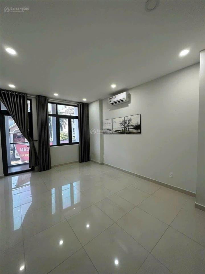 Nhà mt hiền vương, 4x20m, 5 lầu, 10pn, 8wc, 10 máy lạnh, thang máy, 35 triệu